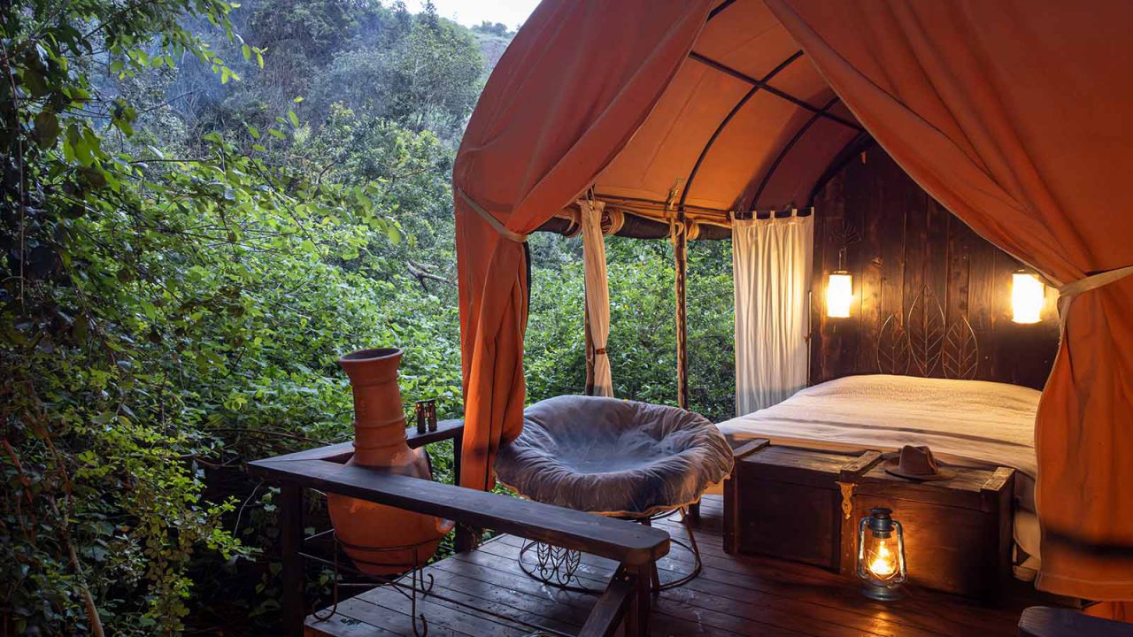 Gorgeous tents with lovely bedrooms