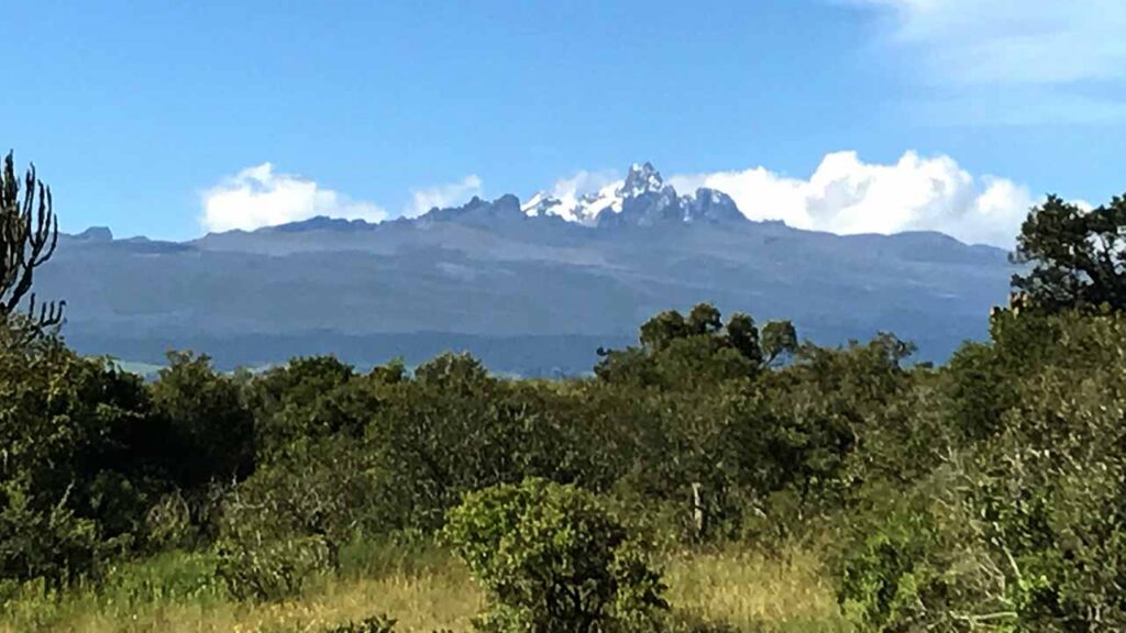 Stunning mountain views from Lol Tunda farm