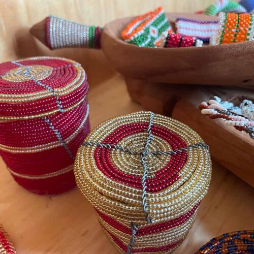 Beaded pots, green, red, purple beige and silver x6pc